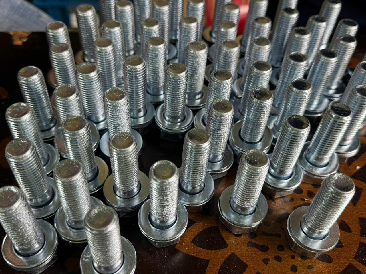 bulong-ma-kem-co-khi-che-tao